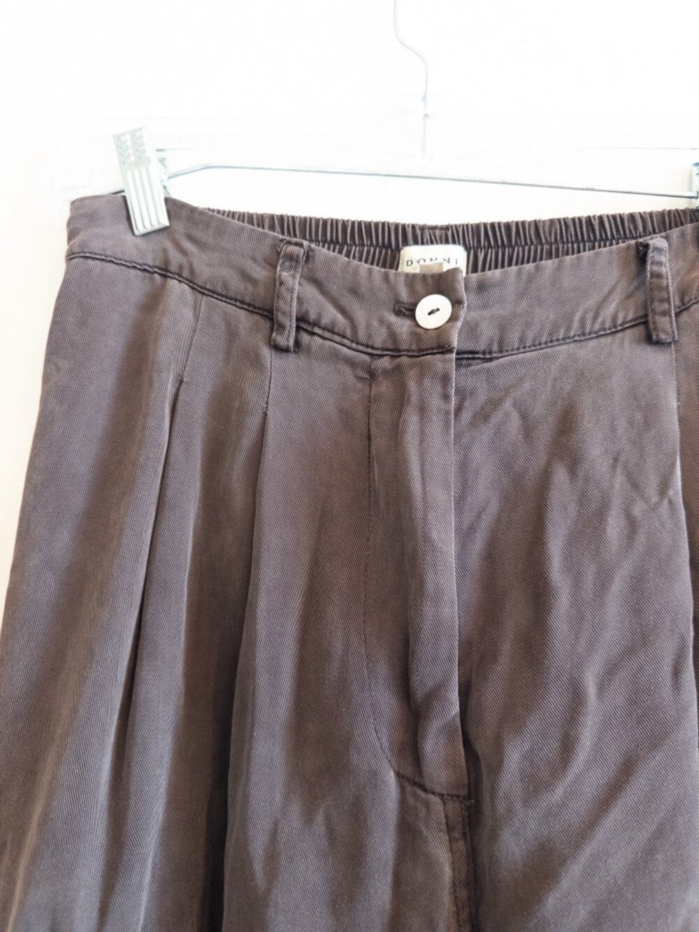 DONNI Twill Pleated Stripe Pants in Brown and White, Size Medium - Picture 9 of 12